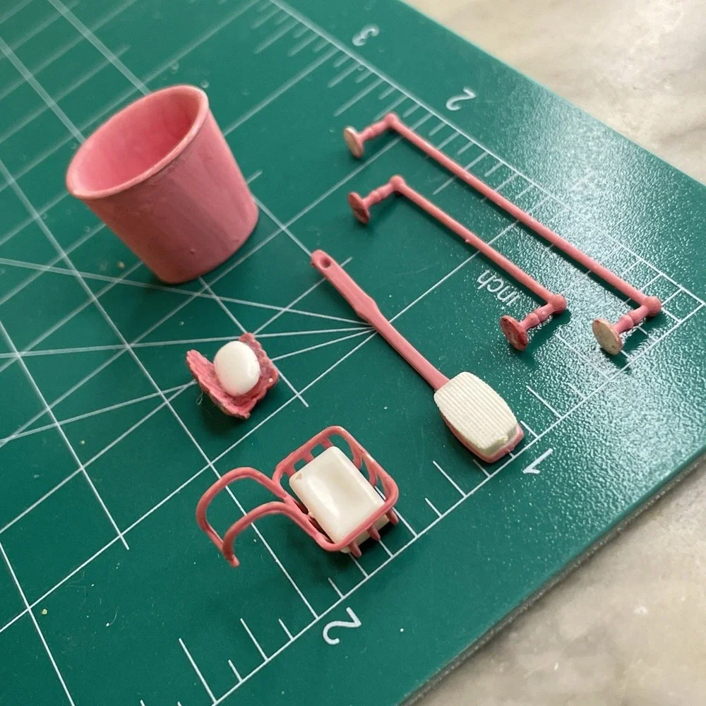 Dollhouse Miniatures 1:12 | Bathroom Accessories | Wastecan Towel Bars Soap Rest
